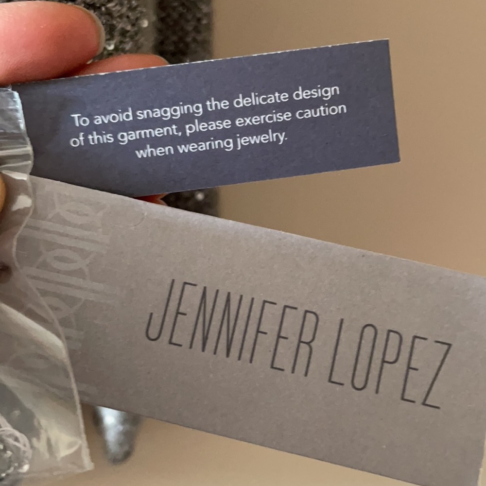 Jennifer Lopez Shimmery Sweater New - Picture 4 of 9